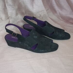 NWOT Van Eli wedges 10